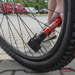 Cykelhåndpumpe med to ventiltyper