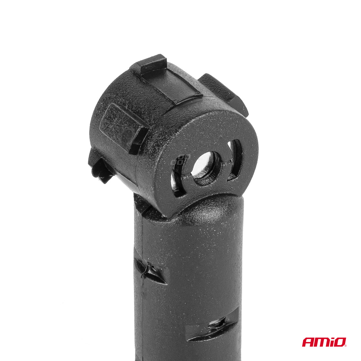 Adapter til tilslutning af bilantenne