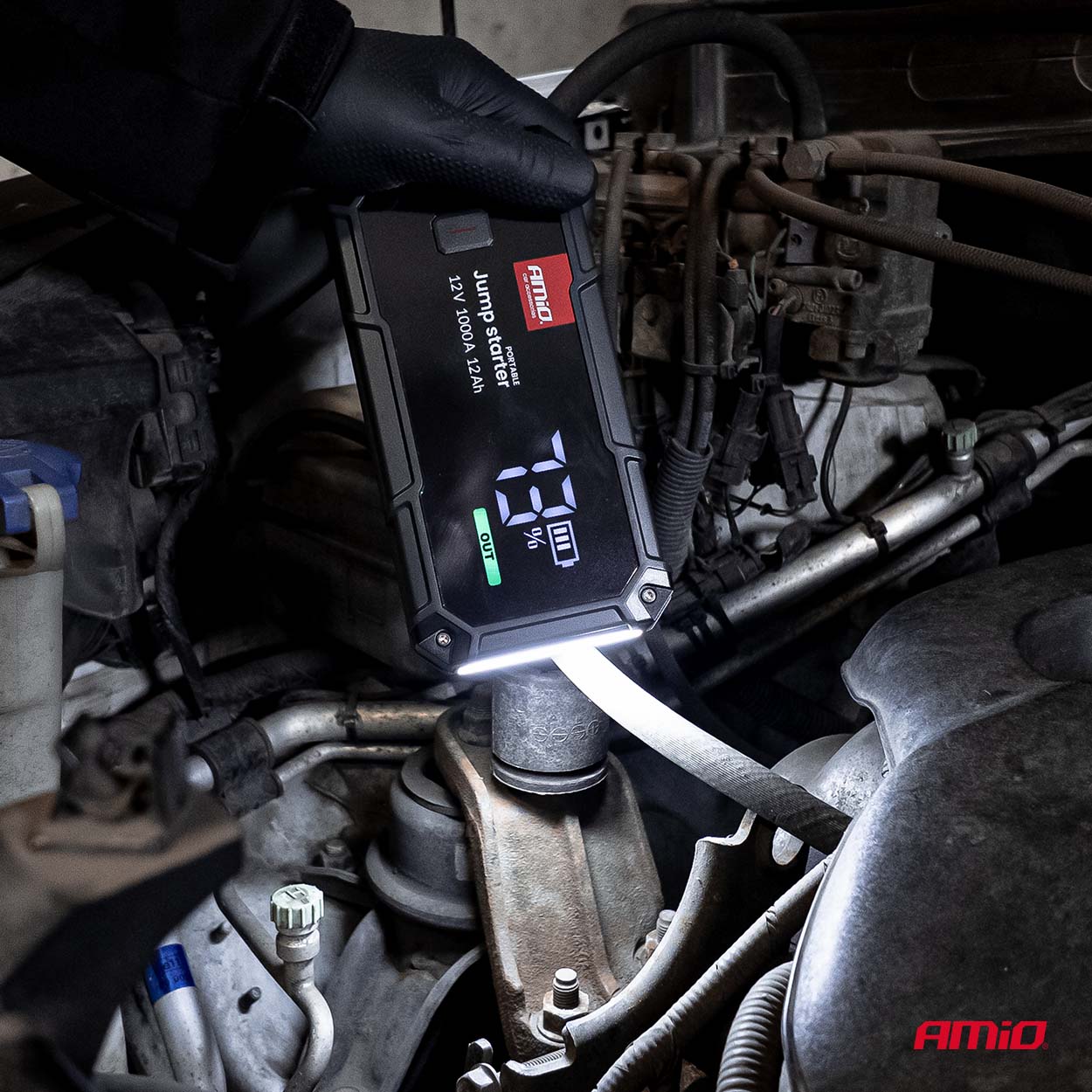 Jump starter med LED-lys og USB-udgange