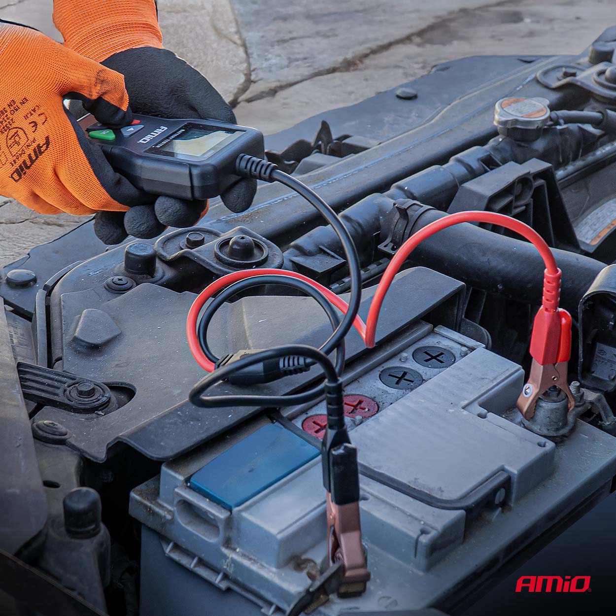Digital batteritester til 6, 12 og 24 V